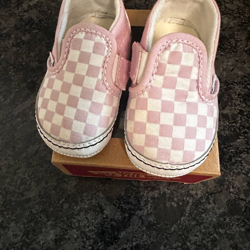 Baby vans - Picture 3 of 3